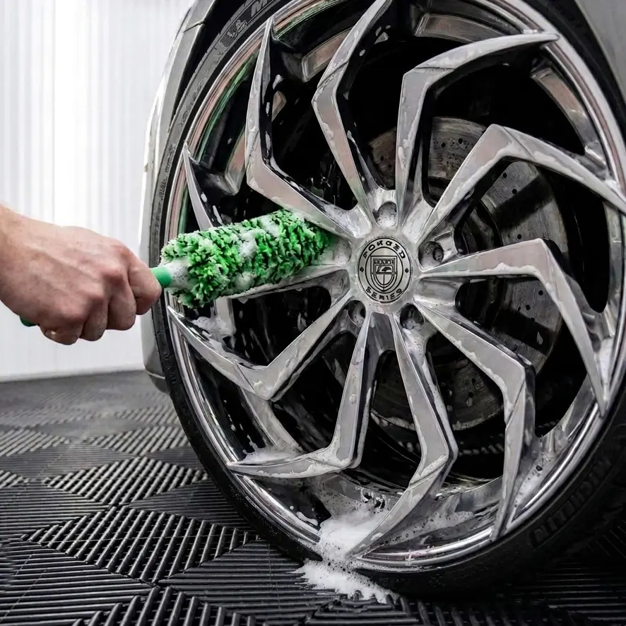 Wheel and detailing close-up at Garage Hub